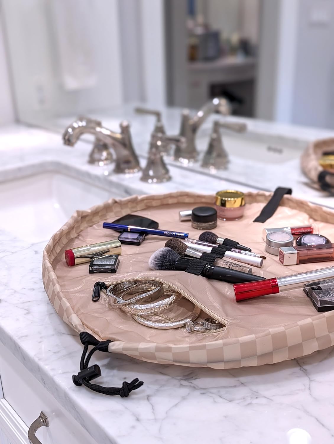 Lay-n-Go Cosmo Layflat Drawstring Cosmetic & Makeup Bag Organizer - Portable Drawstring Bag w/Zipper Pocket, Makeup Loops & More - Durable, Machine Washable Toiletry Bag for Travel (20", Checked)