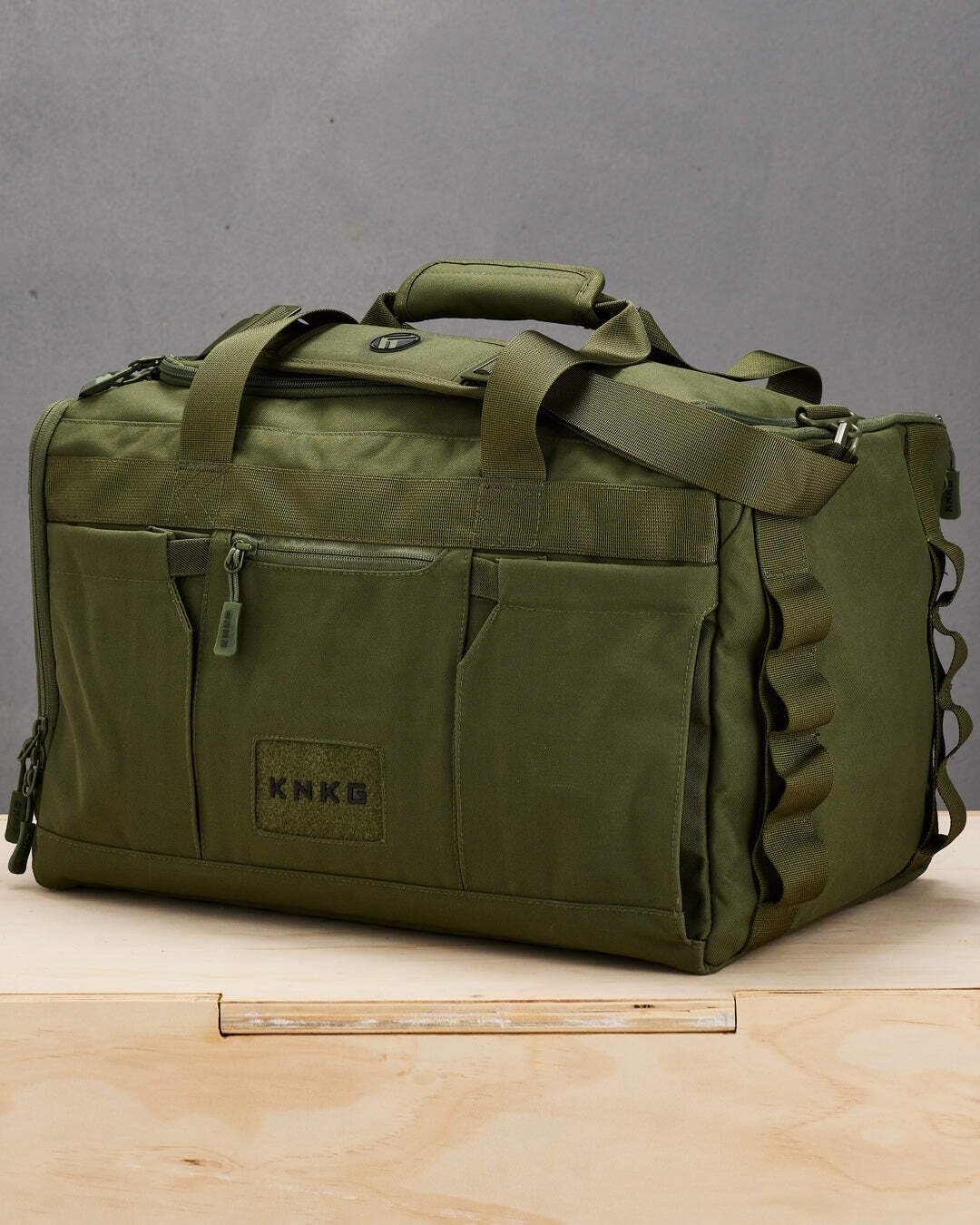 KNKG CORE Duffel Medium 35L - Gym Bag with Lifting Belt Attachment - Durable 500D Nylon, YKK Zippers - Green