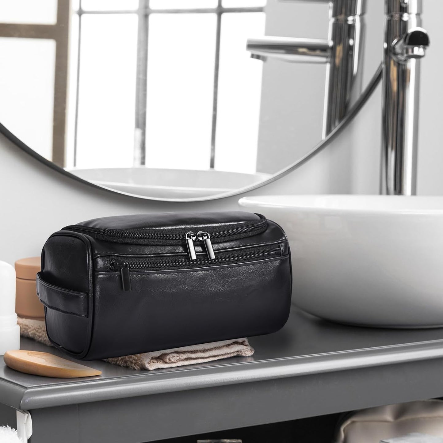 Toiletry Bag for Men, Hanging Travel Shaving Dopp Kit for Men and Women, Water-resistant Toiletries Organizer Bags, PU Leather Cosmetic Bags for Makeup Accessories (Black)