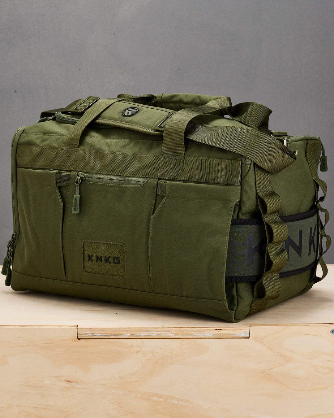 KNKG CORE Duffel Medium 35L - Gym Bag with Lifting Belt Attachment - Durable 500D Nylon, YKK Zippers - Green