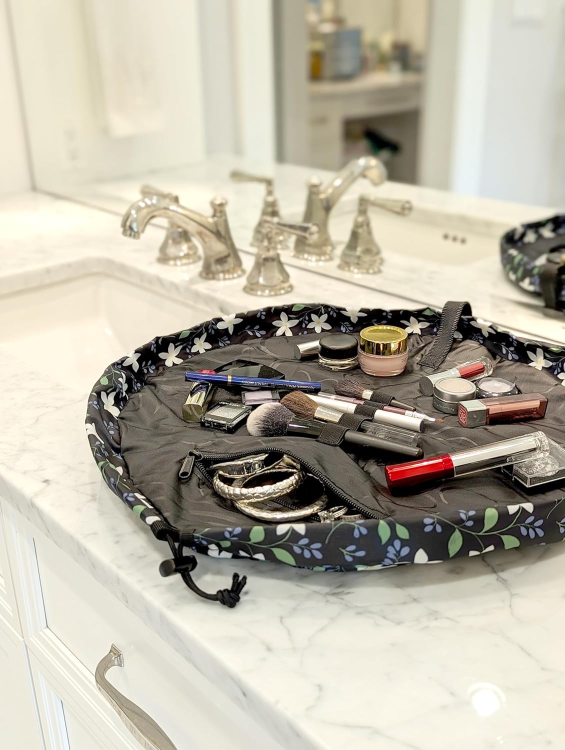 Lay-n-Go Cosmo Drawstring Cosmetic & Makeup Bag Organizer - Portable Drawstring Makeup Bag w/Zipper Pocket, Makeup Loops & More - Durable, Machine Washable Toiletry Bag (20", Floral Large)