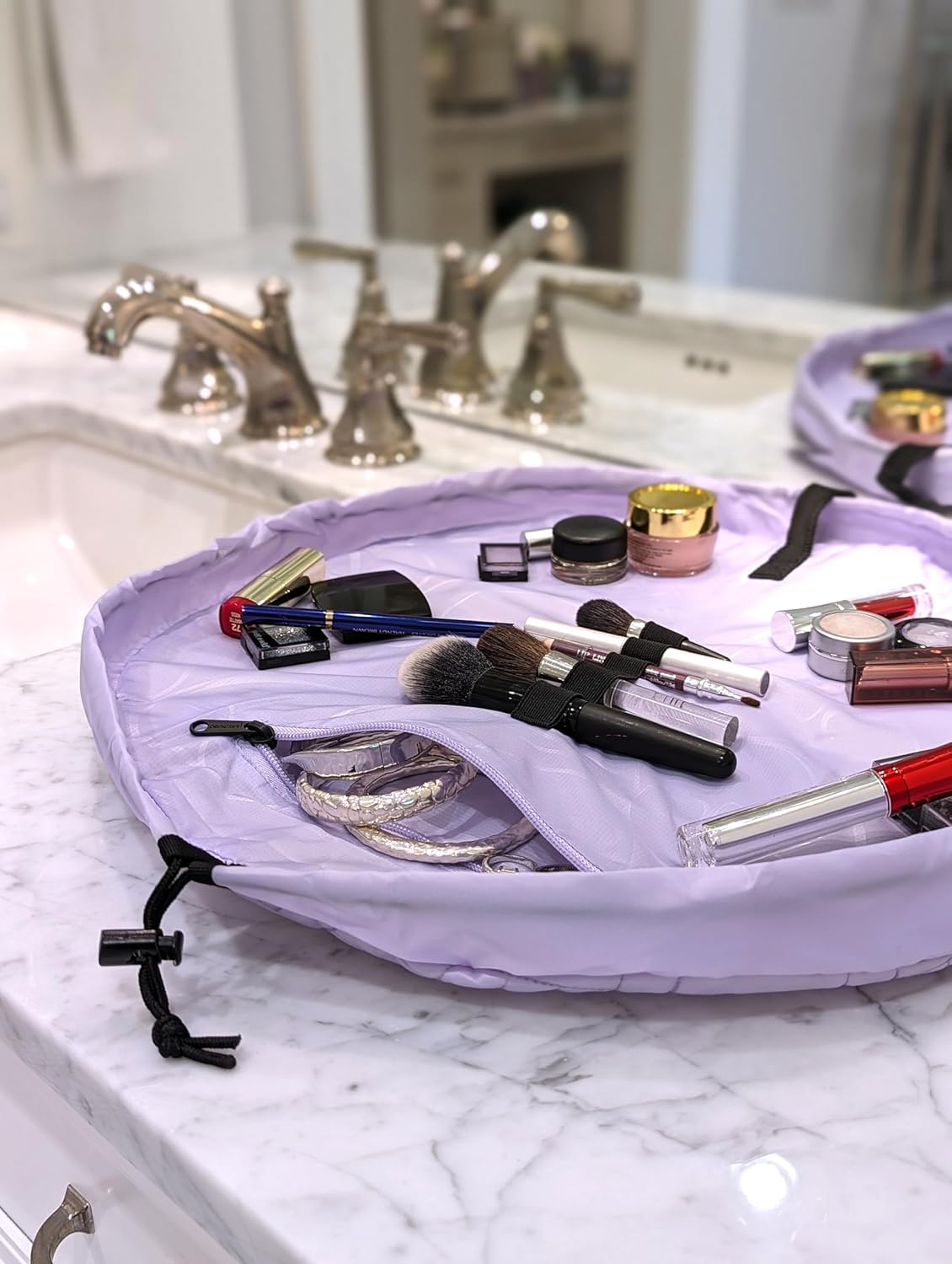 Lay-n-Go Cosmo Layflat Drawstring Cosmetic & Makeup Bag Organizer - Portable Drawstring Bag w/Zipper Pocket, Makeup Loops & More - Durable, Machine Washable Toiletry Bag for Travel (20", Quilted)