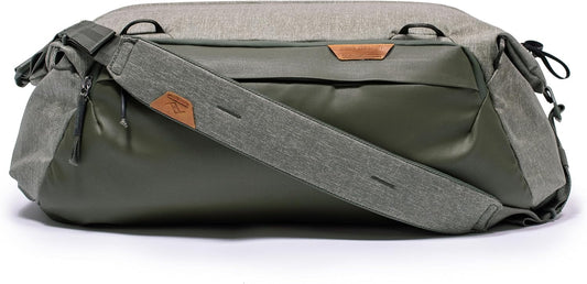 Peak Design Travel Duffel, Extra-Wide Single Zip Access, Weatherproof Shell, 4 External Pockets, Fits Packing Cubes & Camera Cubes, Ideal for Weekend Trips, Versatile Duffel Bag for Travel