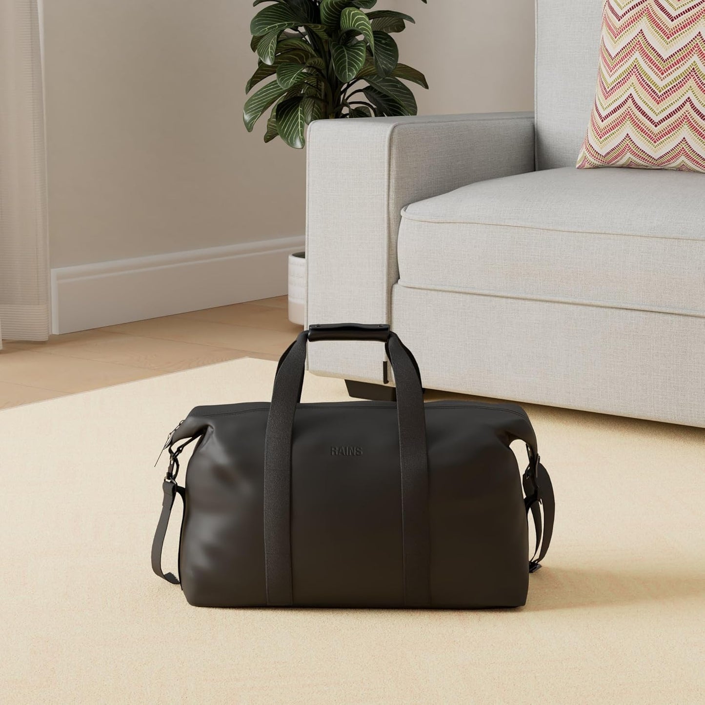 RAINS Regular Weekend Bag - Waterproof Travel Duffel for Men and Women - Duffle with Coated Zip, Adjustable Strap