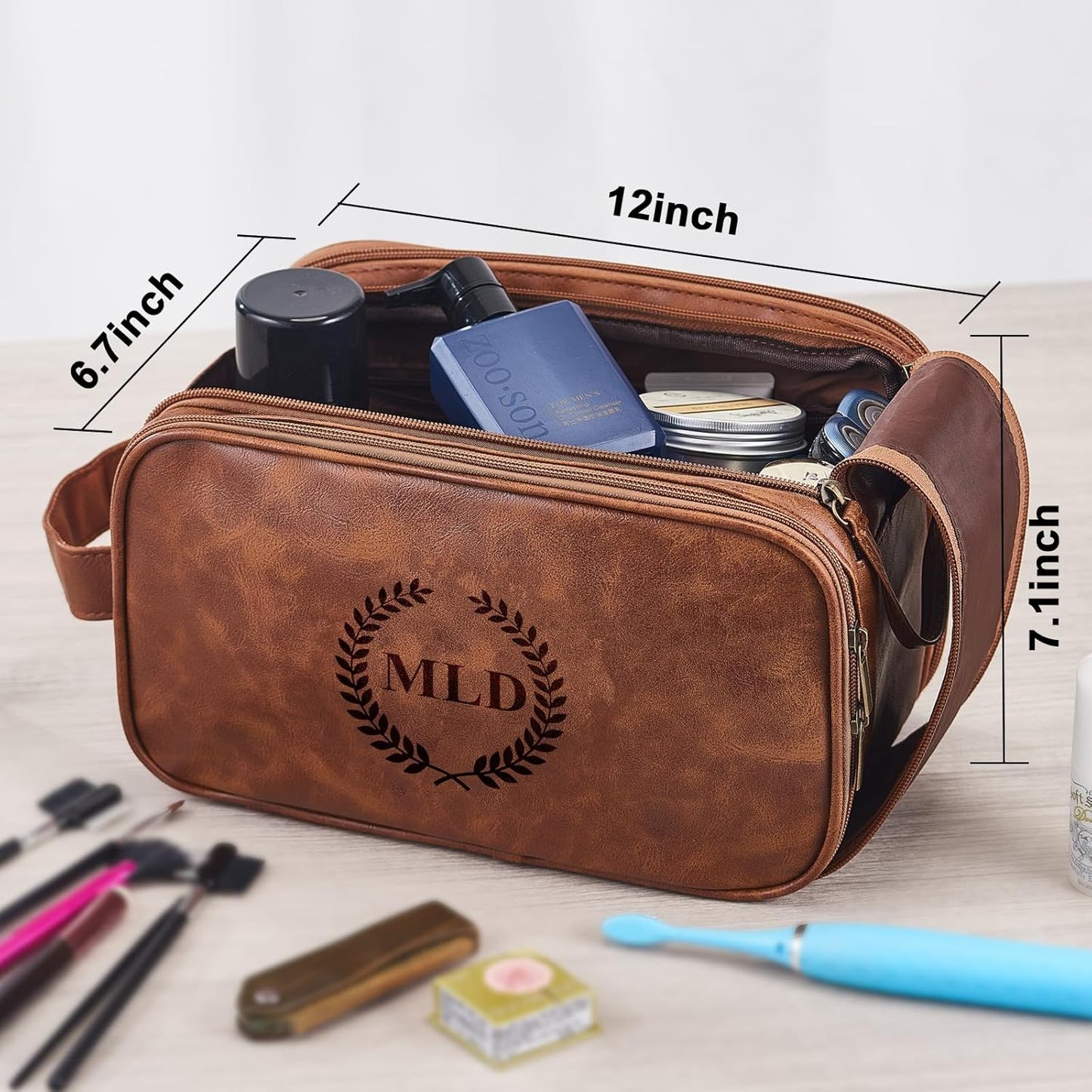 Personalized Leather Toiletry Bag for Men, Large Travel Shaving Dopp Kit Water-resistant Toiletries Organizer PU Leather Cosmetic Bags For Groomsmen Gifts Custom Laser Engraved Leather Gift
